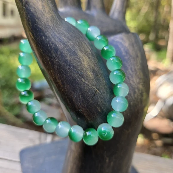 Jade natural crystal gemstone stretch bracelet LAST ONE! - Picture 5 of 6